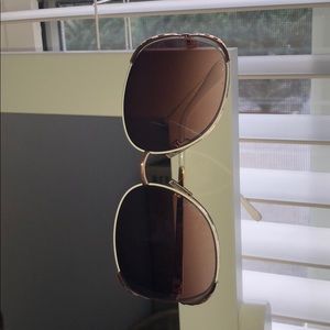 Steven Madden White and Bronze sunnies